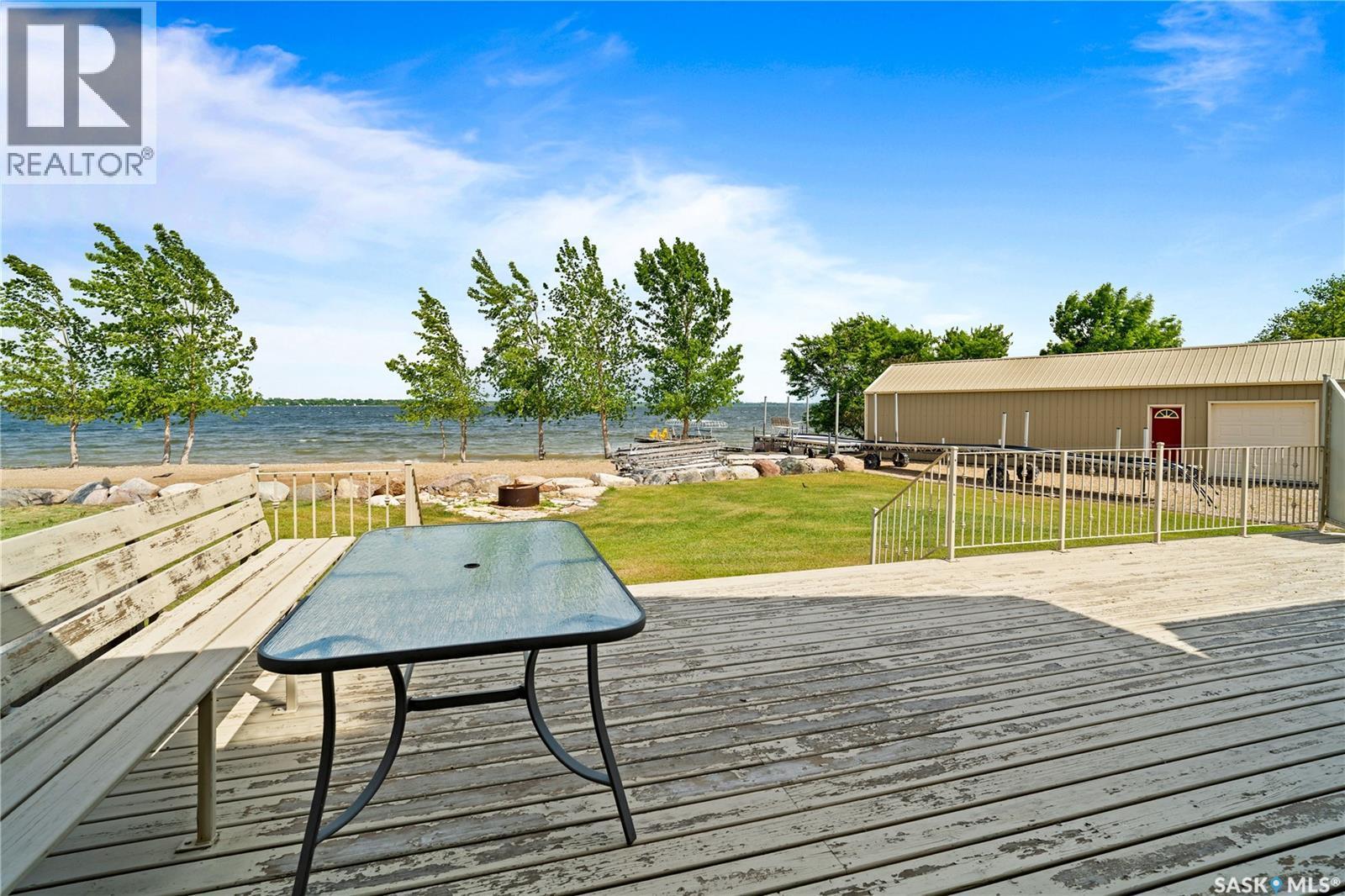 400 Lakeshore Drive, Wee Too Beach, SK