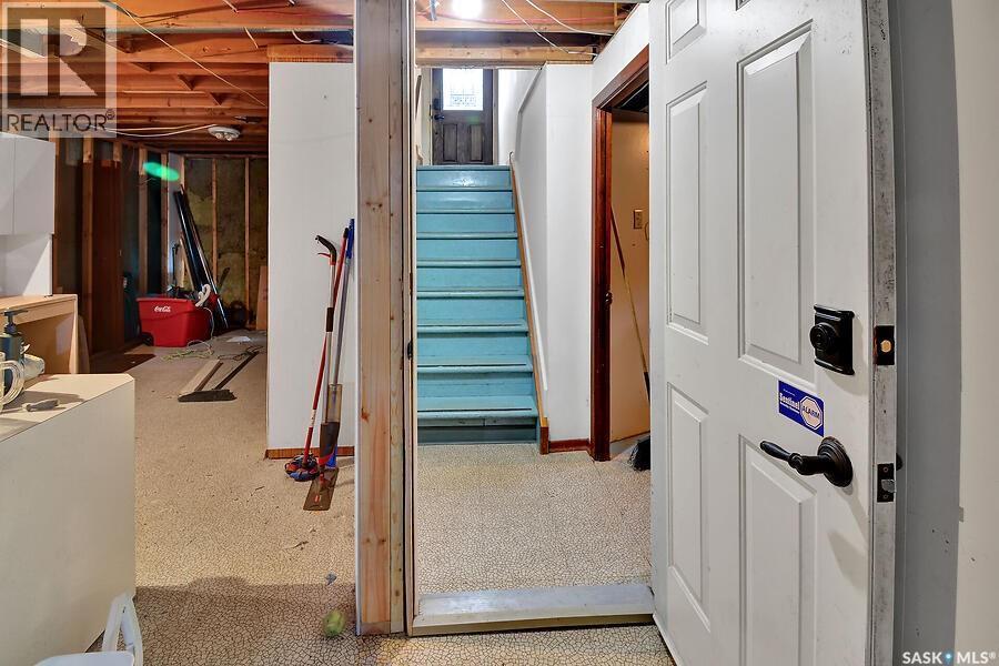 1369 East Centre, Saskatoon, SK