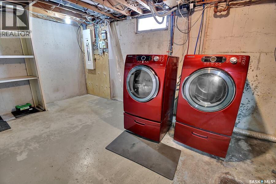 1369 East Centre, Saskatoon, SK