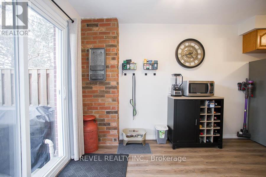 52 - 273 Elgin Street, Brantford, ON