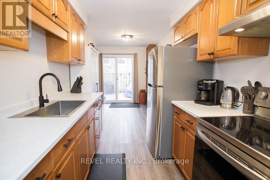 52 - 273 Elgin Street, Brantford, ON