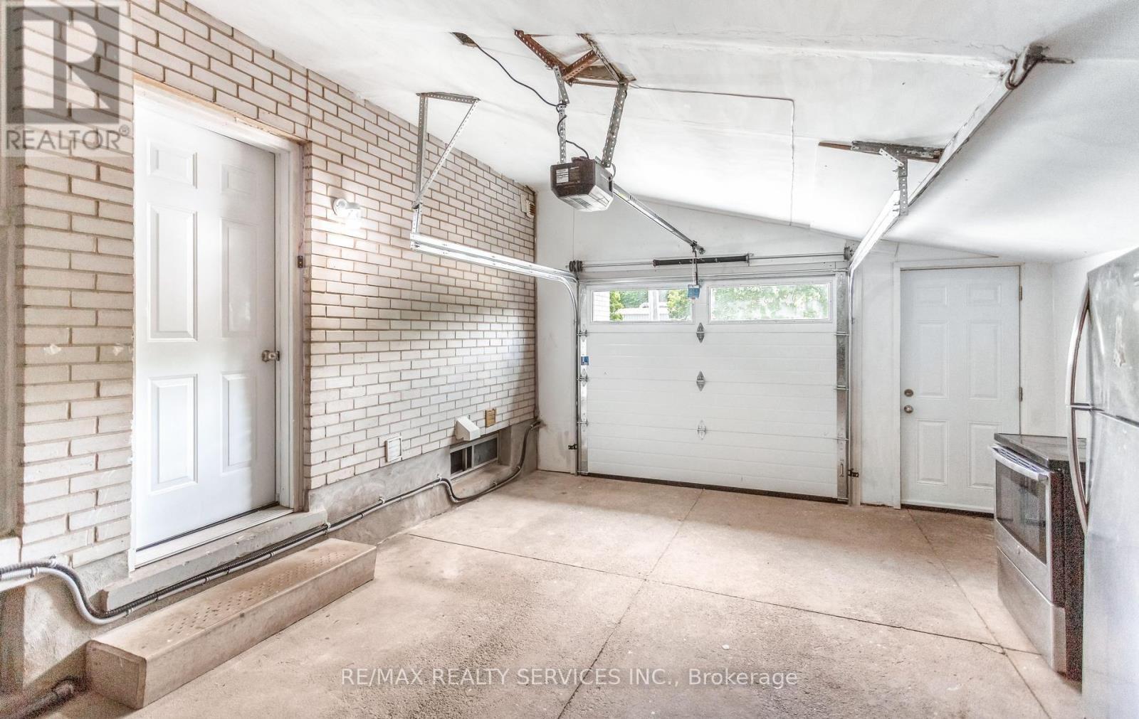 176 Samuelson Street, Cambridge, ON
