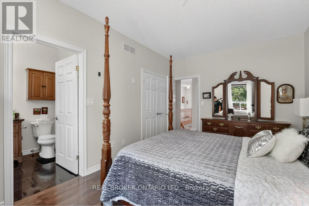 110 Greentrail Drive, Hamilton, ON