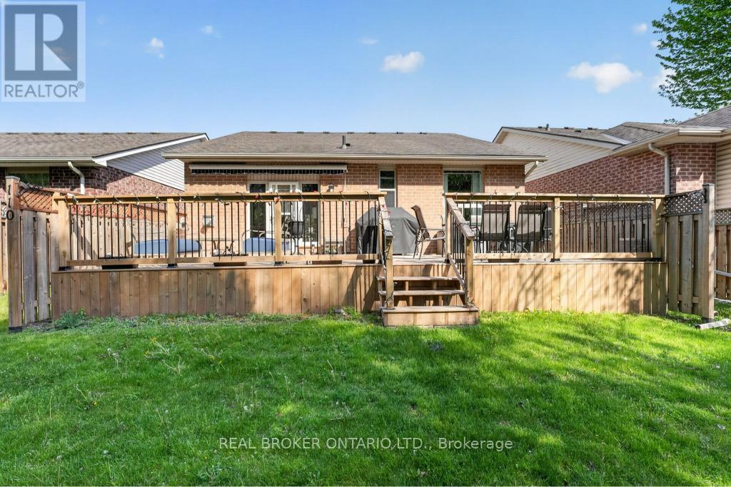 110 Greentrail Drive, Hamilton, ON