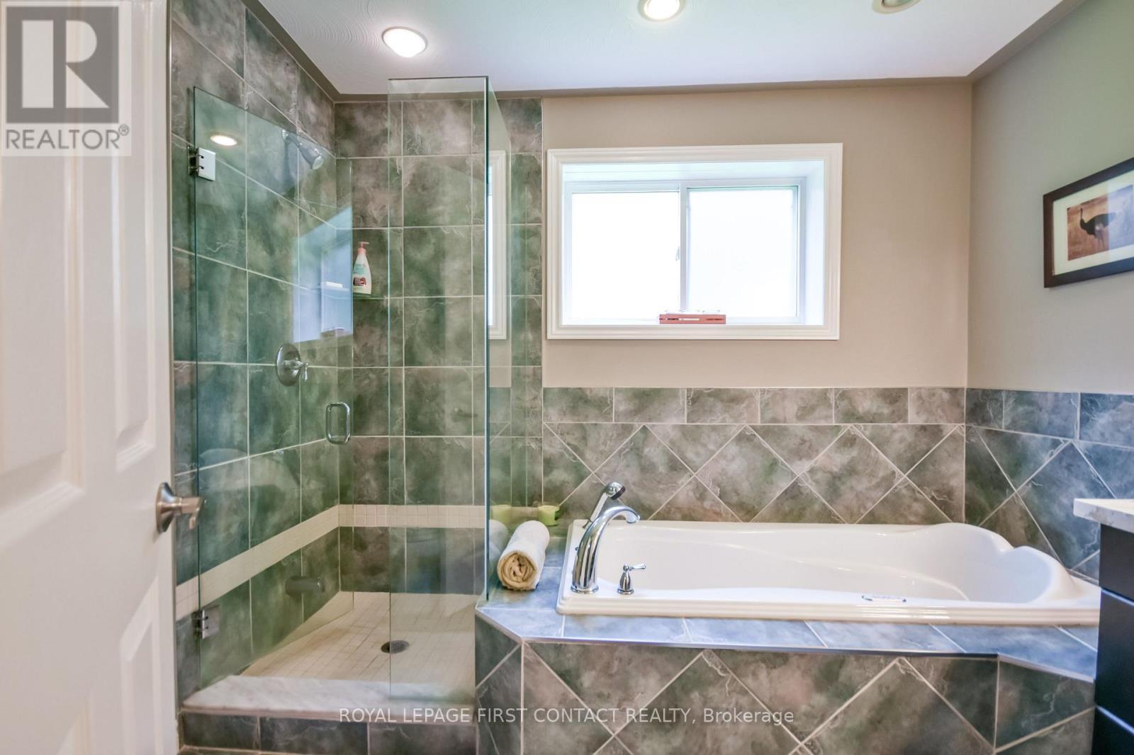 6 Nicklaus Drive, Barrie, ON