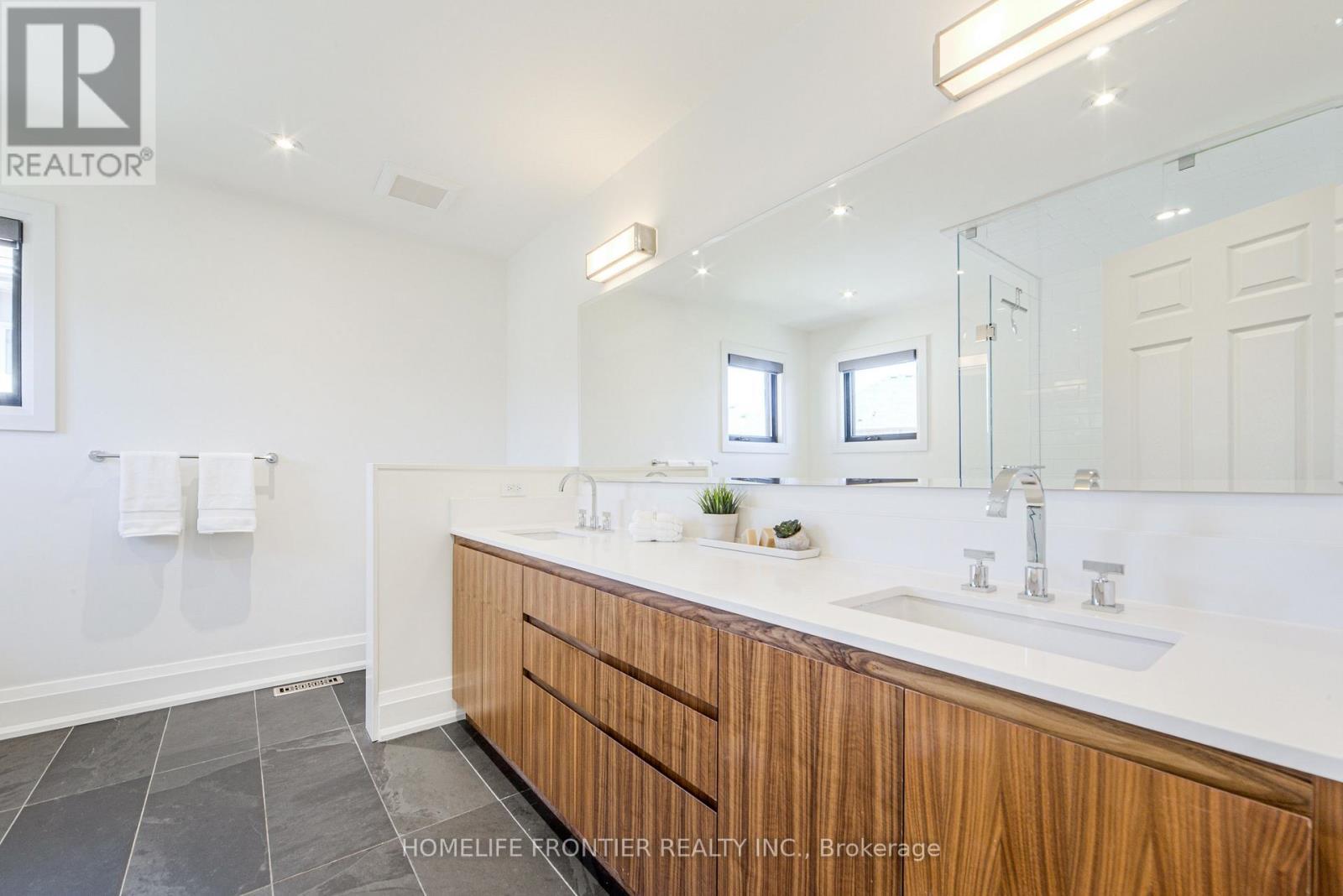 126 Forecastle Road, Vaughan, ON