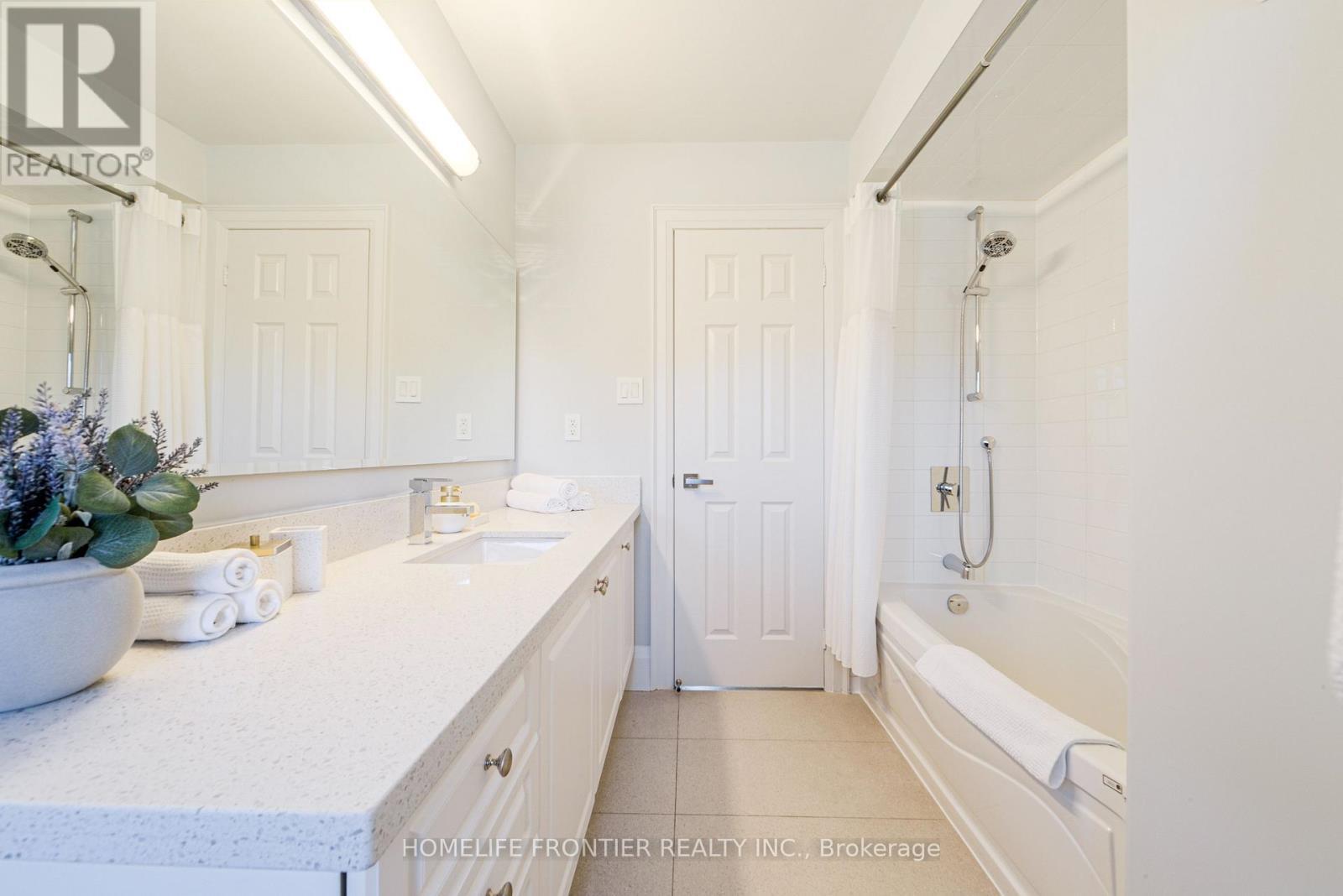 126 Forecastle Road, Vaughan, ON