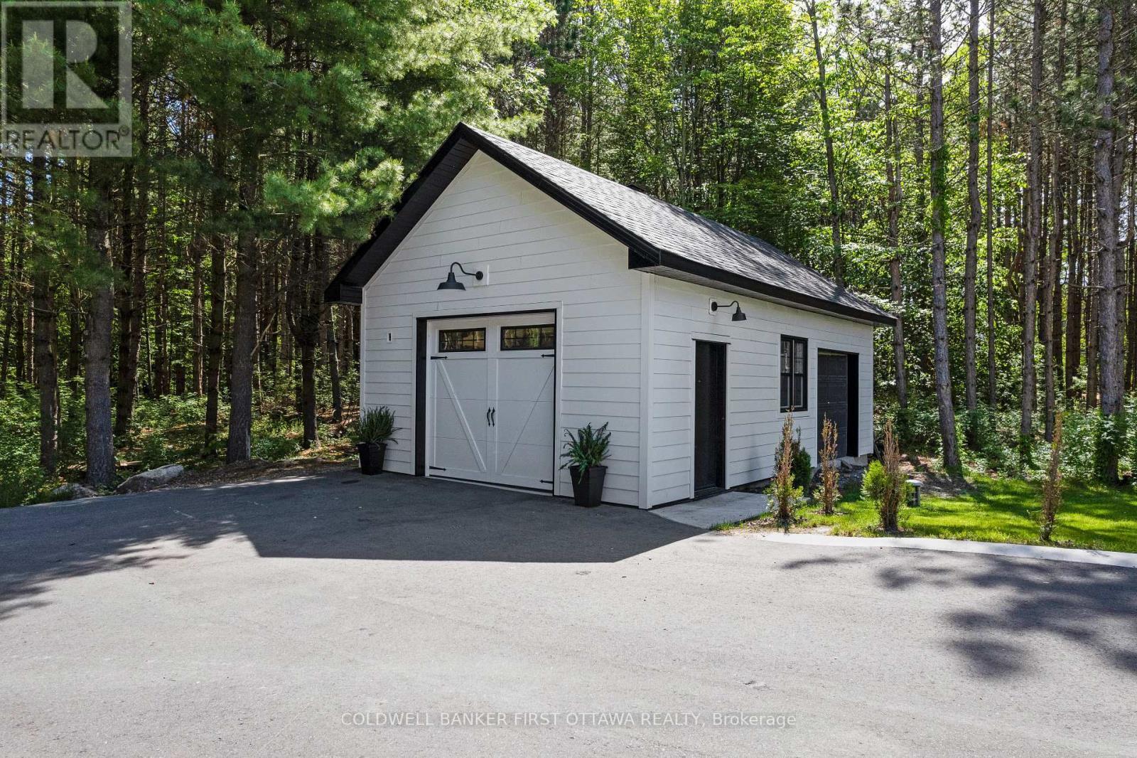 793 Powers Road, Tay Valley, ON