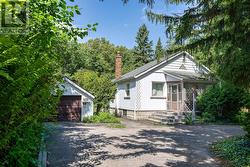 60 ARNOLD AVENUE Vaughan, ON L4J 1B3