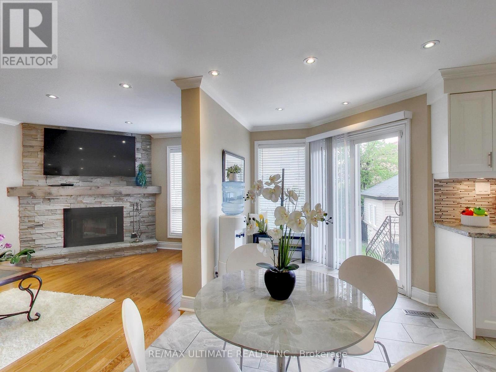 135 Glenn Hawthorne Boulevard, Mississauga, ON