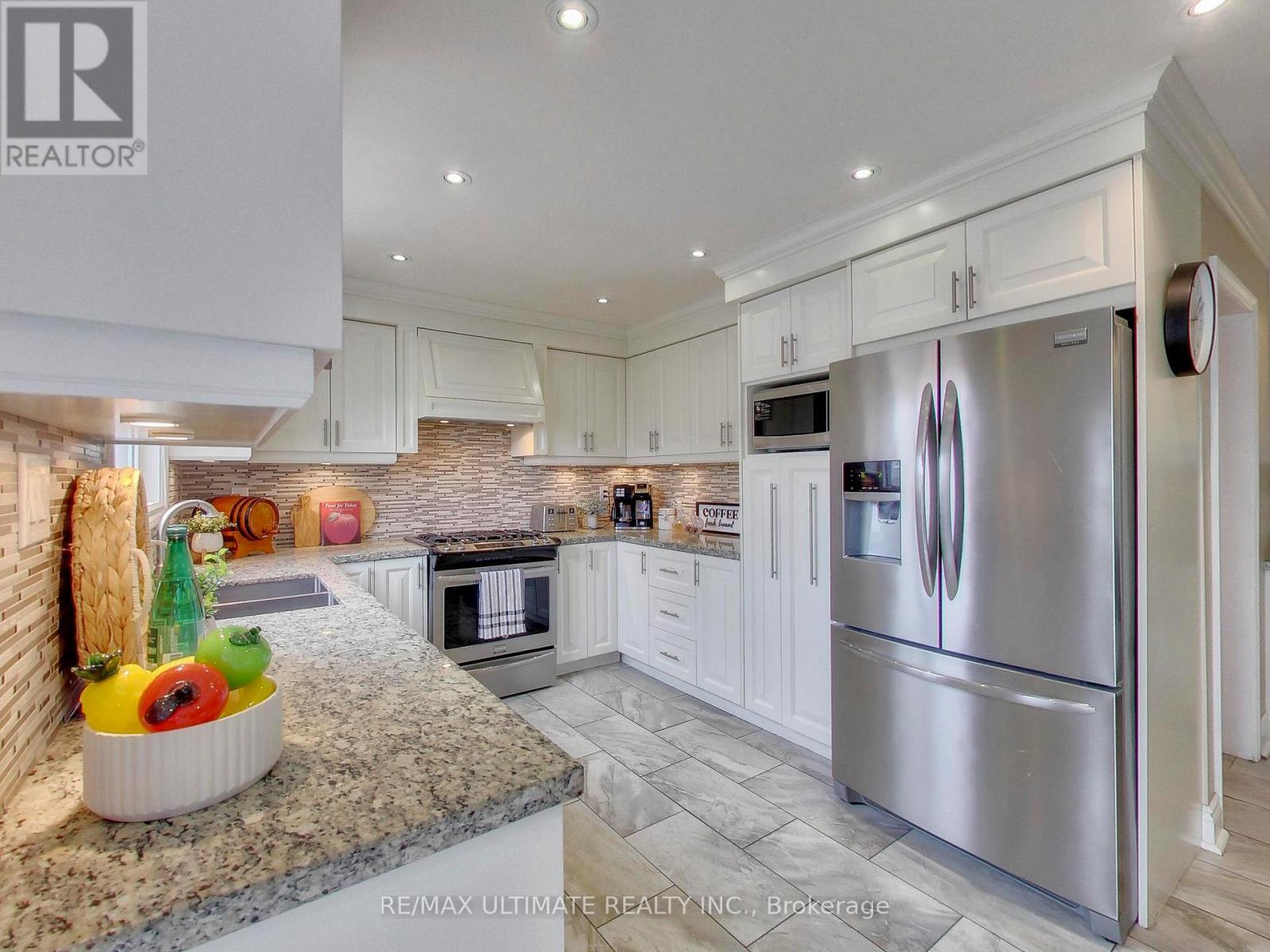 135 Glenn Hawthorne Boulevard, Mississauga, ON