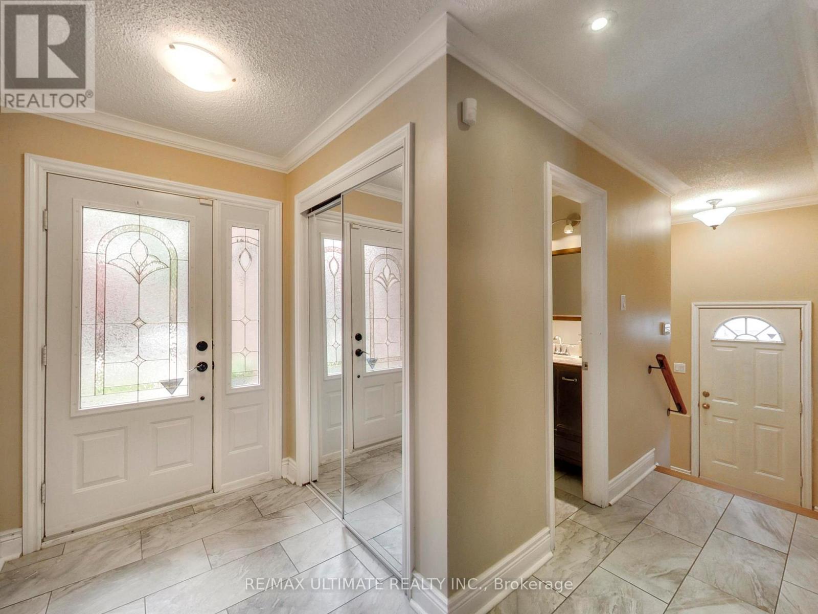 135 Glenn Hawthorne Boulevard, Mississauga, ON