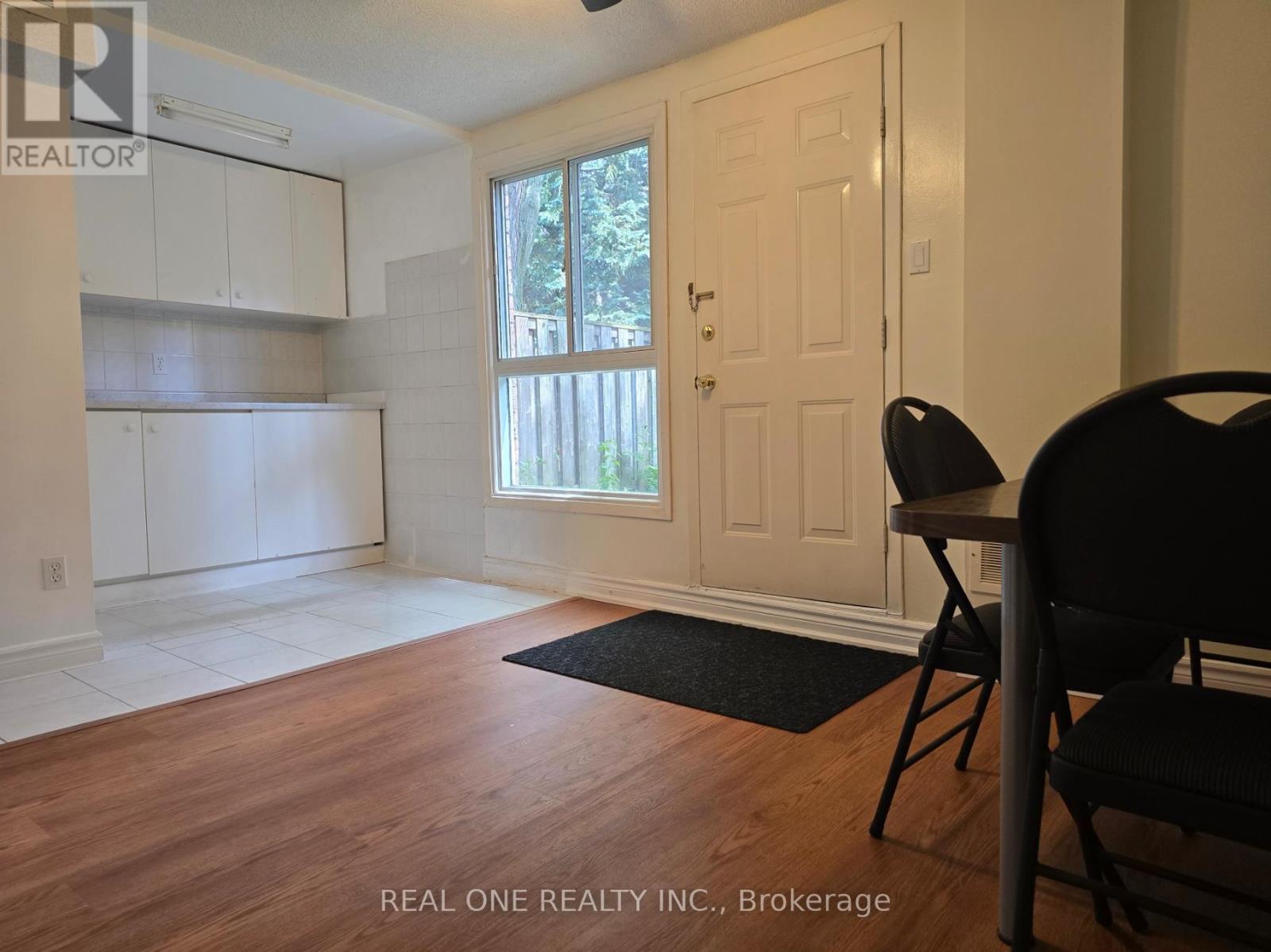 174 Rusty Crestway, Toronto, ON