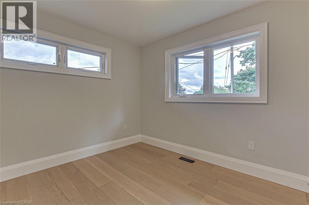 Front Bedroom - 33 Tyrell Street, Simcoe, ON - Indoor Photo Showing Other Room