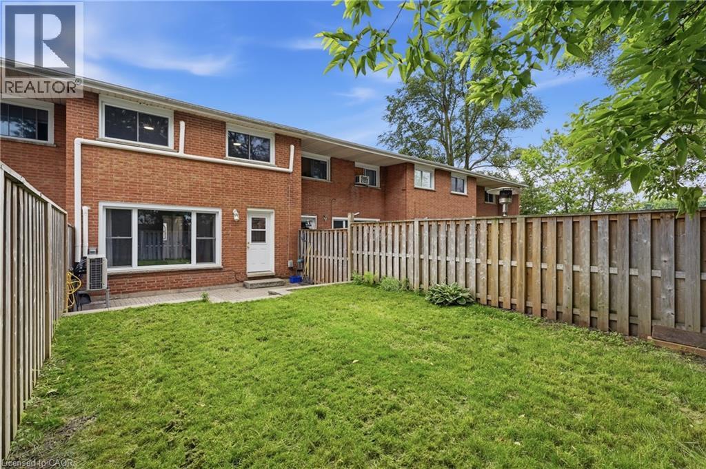 48 Windom Road Unit# I, Kitchener, ON - Outdoor With Exterior