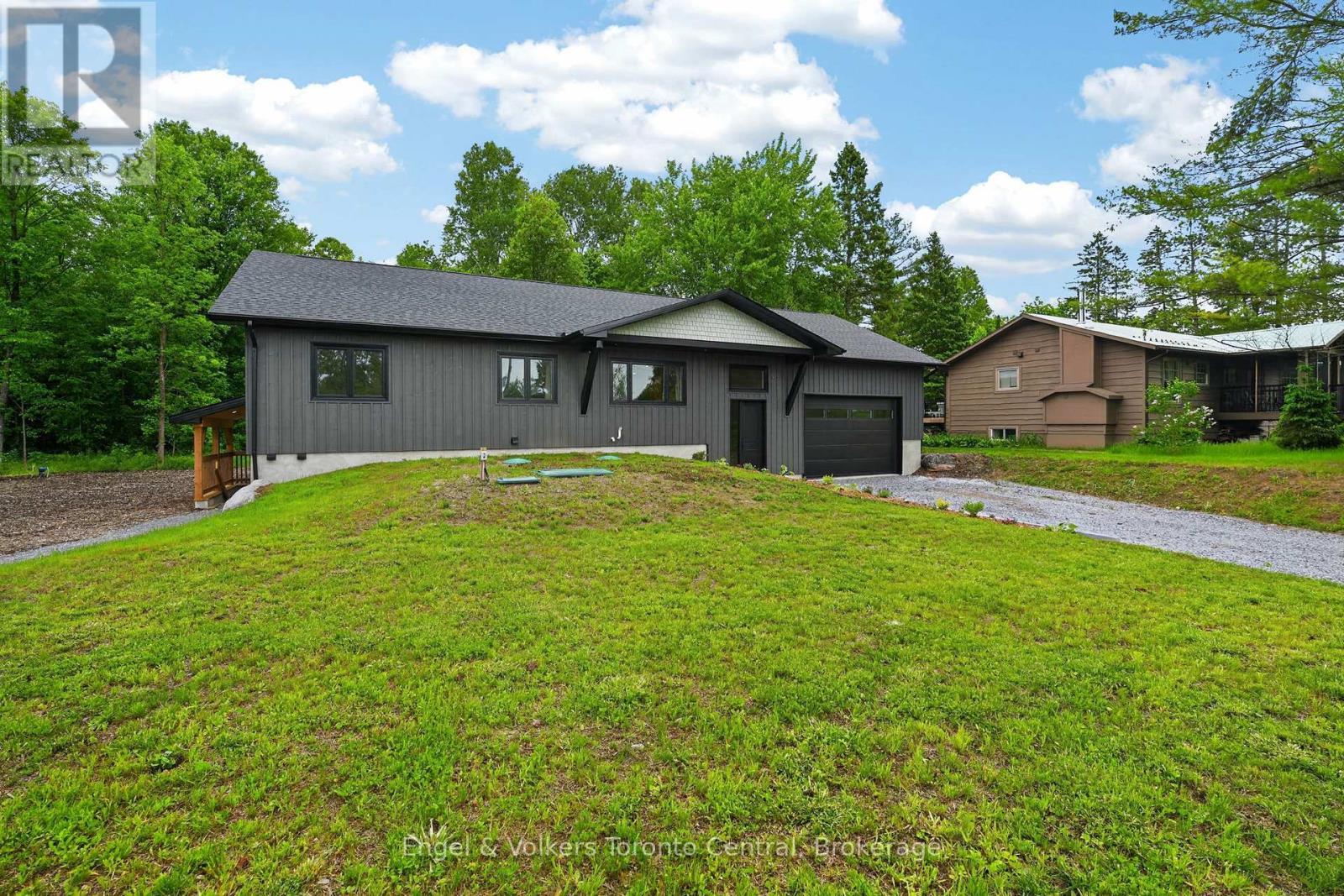 1093 Highway 141 Drive, Seguin, ON