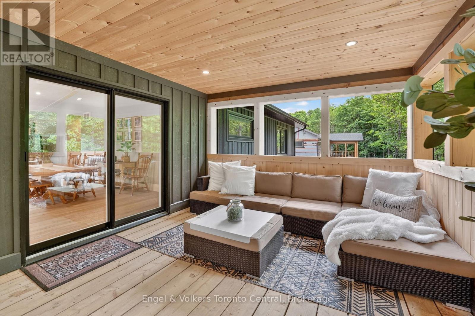 Outdoor Living area - 1093 Highway 141 Drive, Seguin, ON