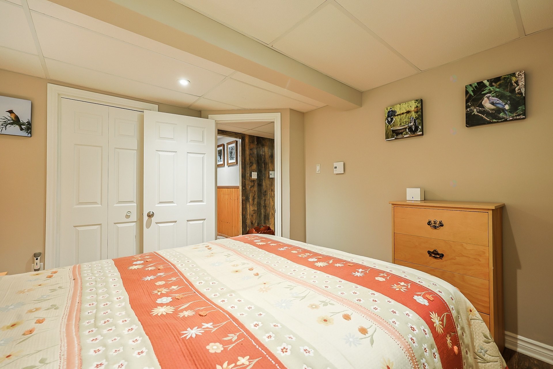Chambre à coucher - 24 - 26 Ch. Des Écureuils, Ripon, QC