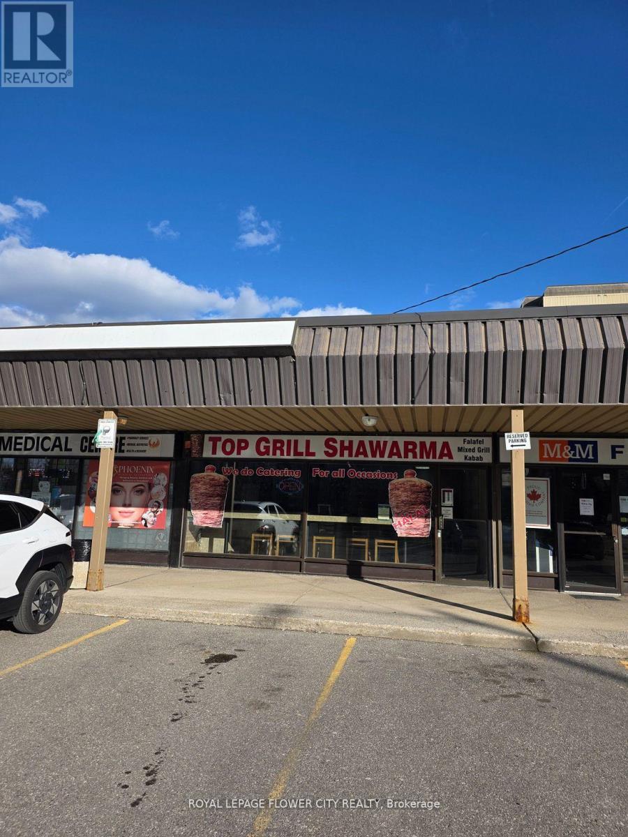 1900 Lakeshore Road W, Mississauga, ON