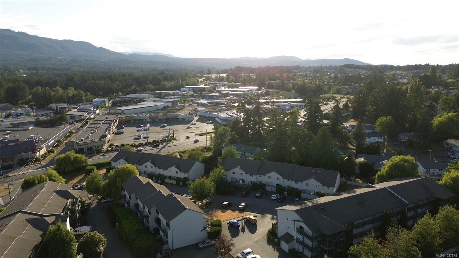 #203-1908 Bowen Rd, Nanaimo, BC