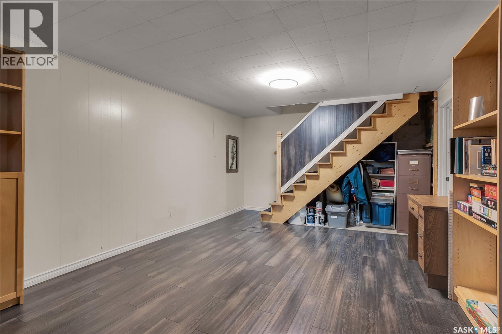 77 Potter Crescent, Saskatoon, SK