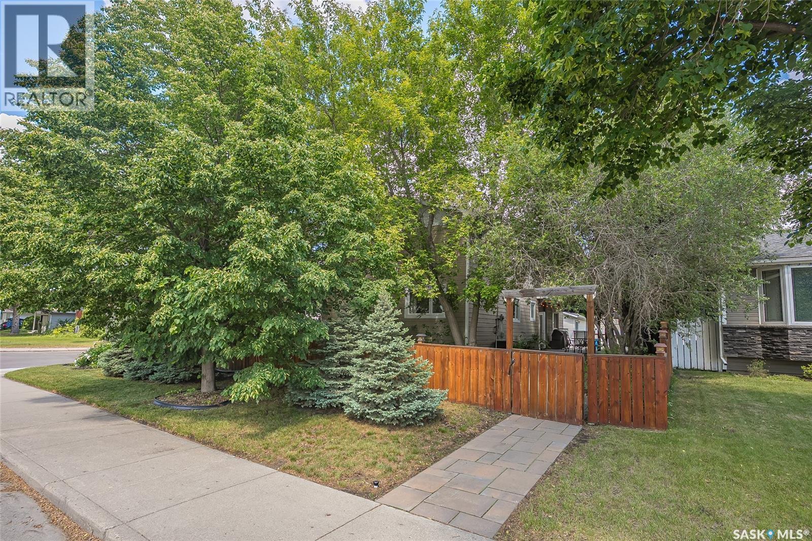 77 Potter Crescent, Saskatoon, SK