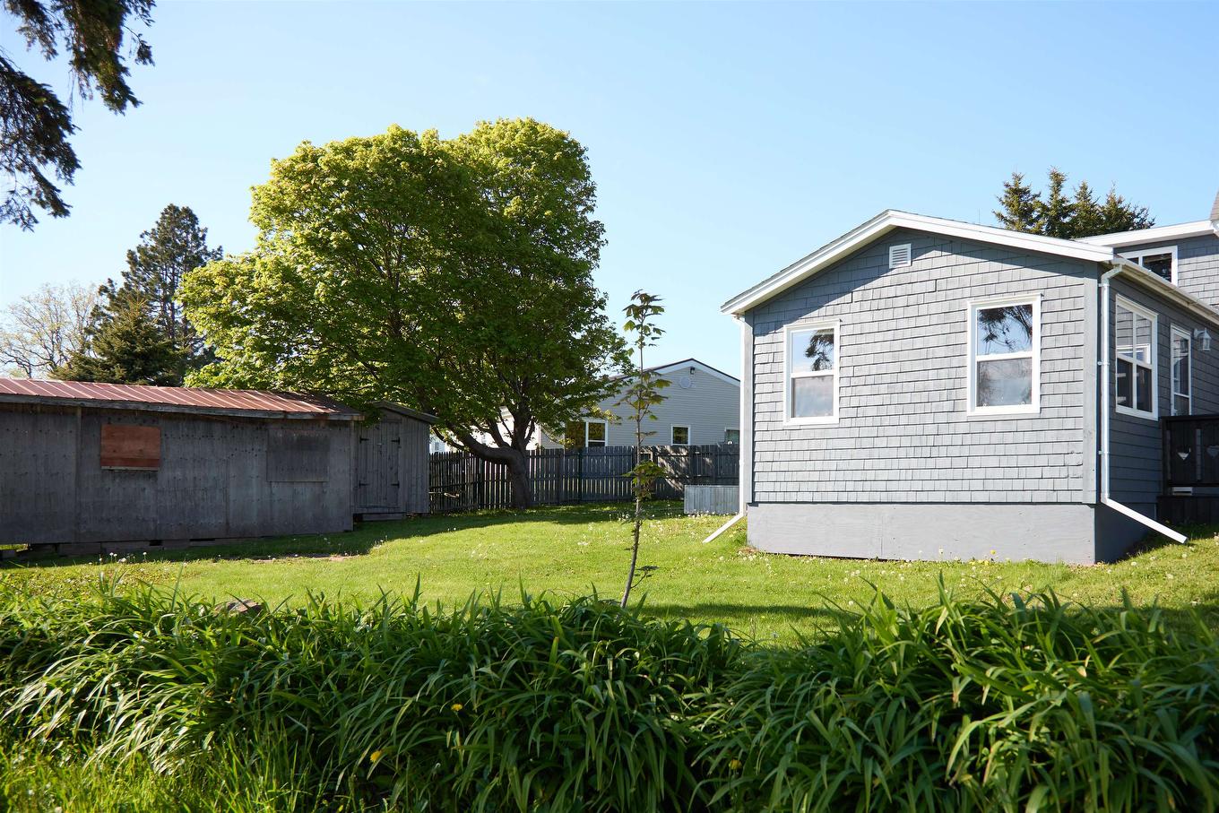 11 Hebrew Avenue, Souris, PE