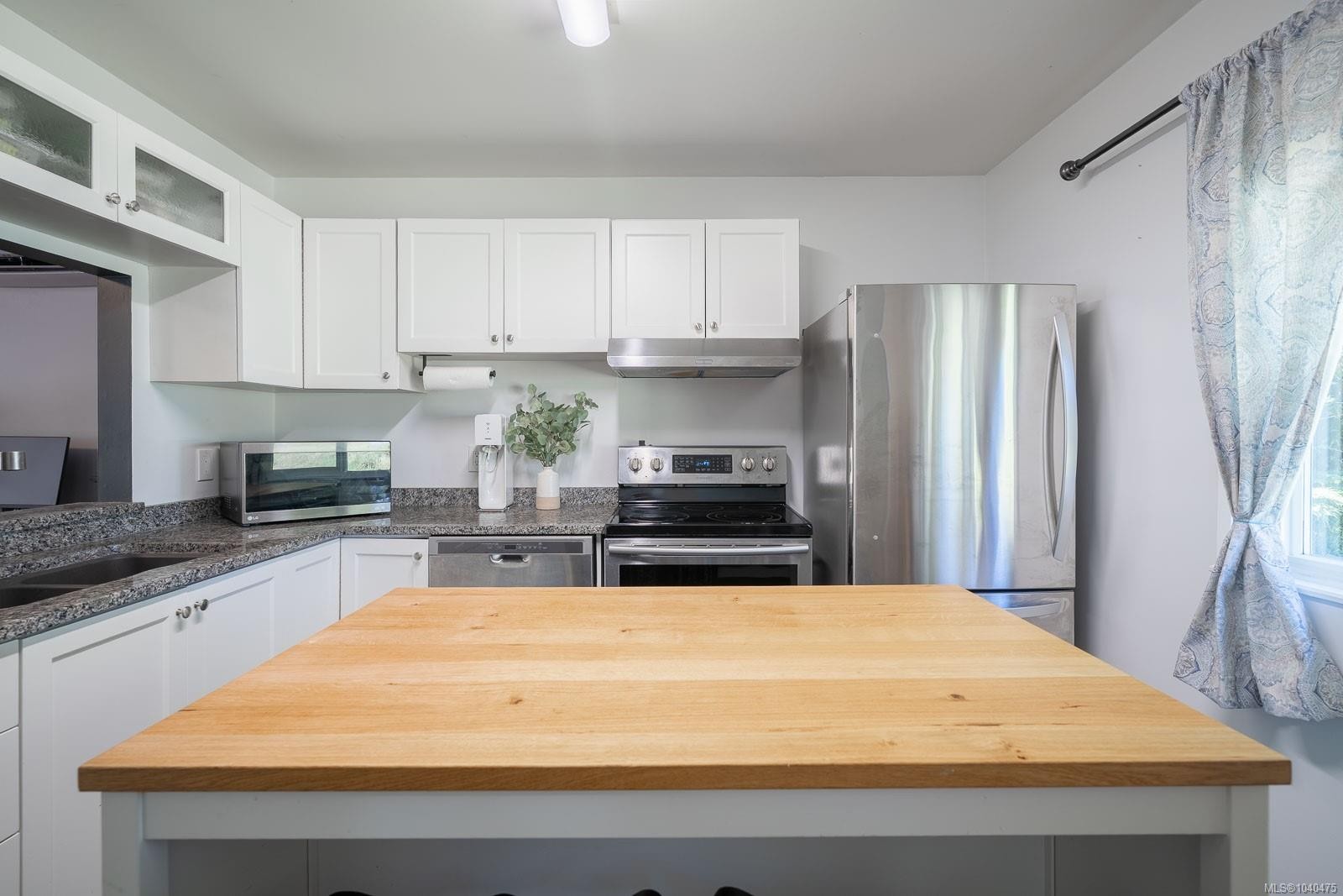 3716 Howden Dr, Nanaimo, BC