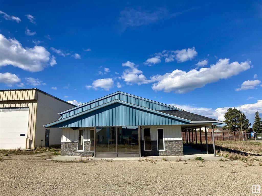 5424 53 Ave, Drayton Valley, AB