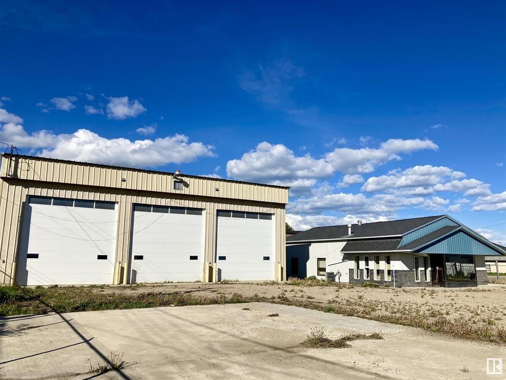5424 53 Ave, Drayton Valley, AB