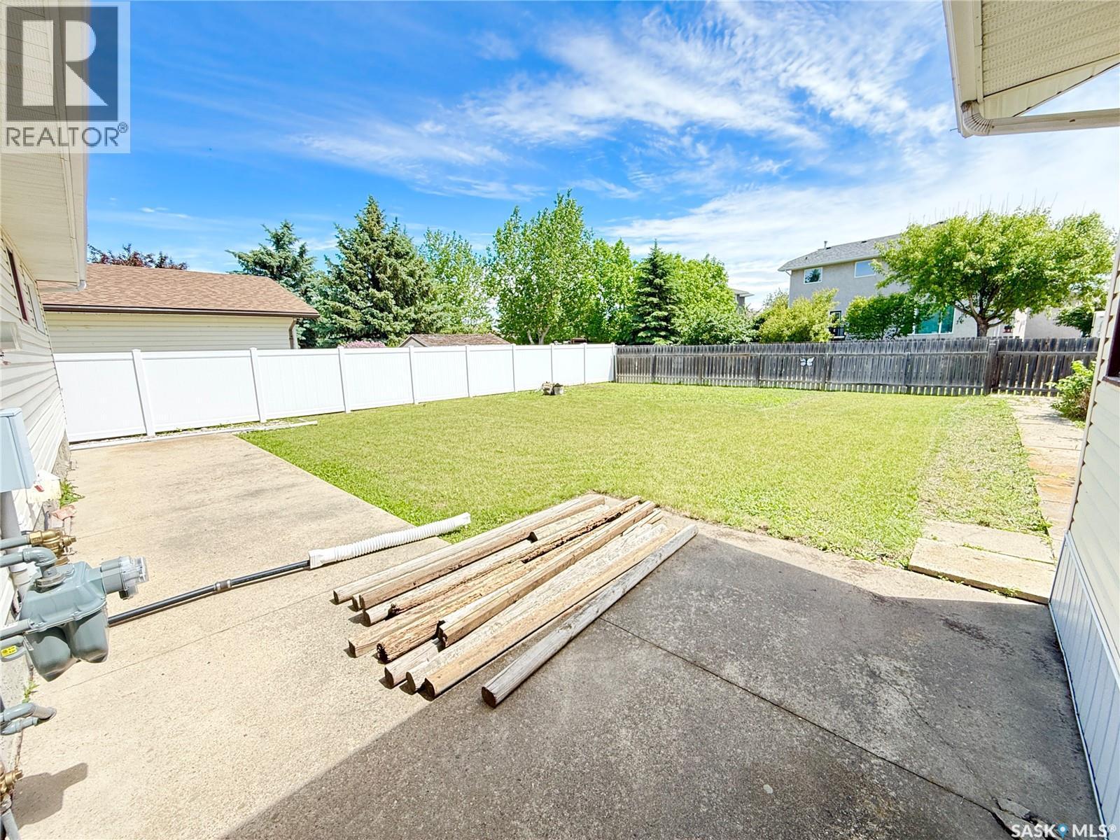 722 Washington Drive, Weyburn, SK