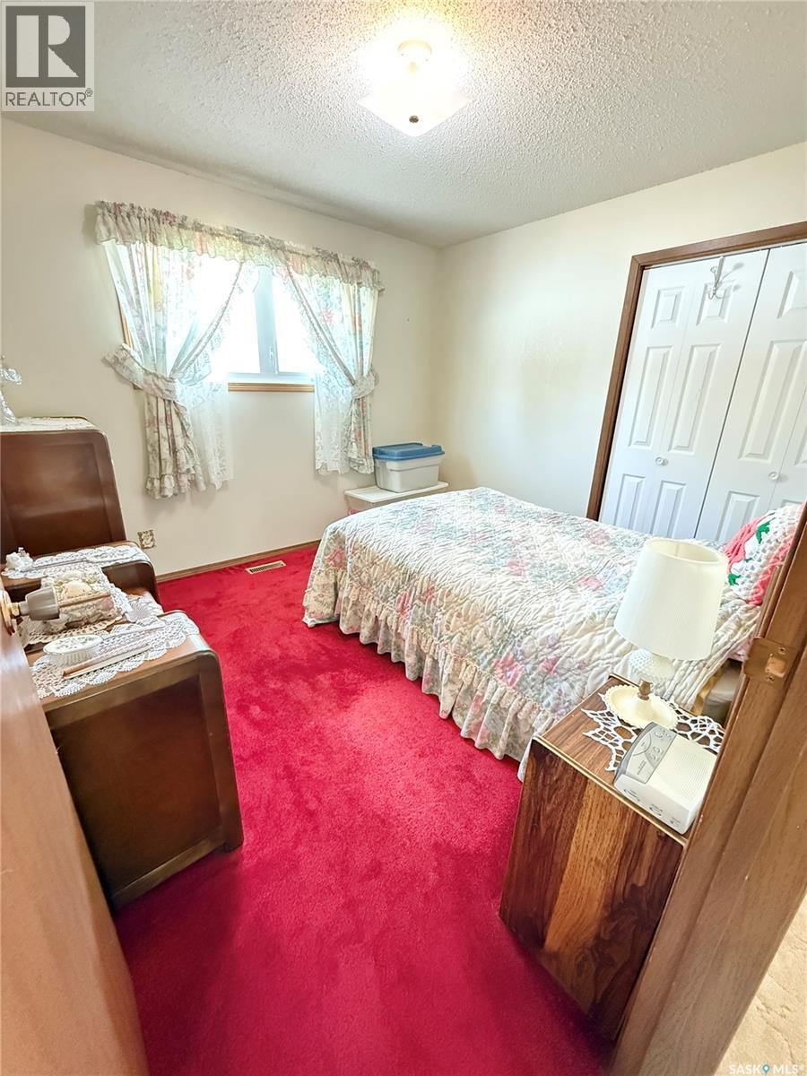 722 Washington Drive, Weyburn, SK
