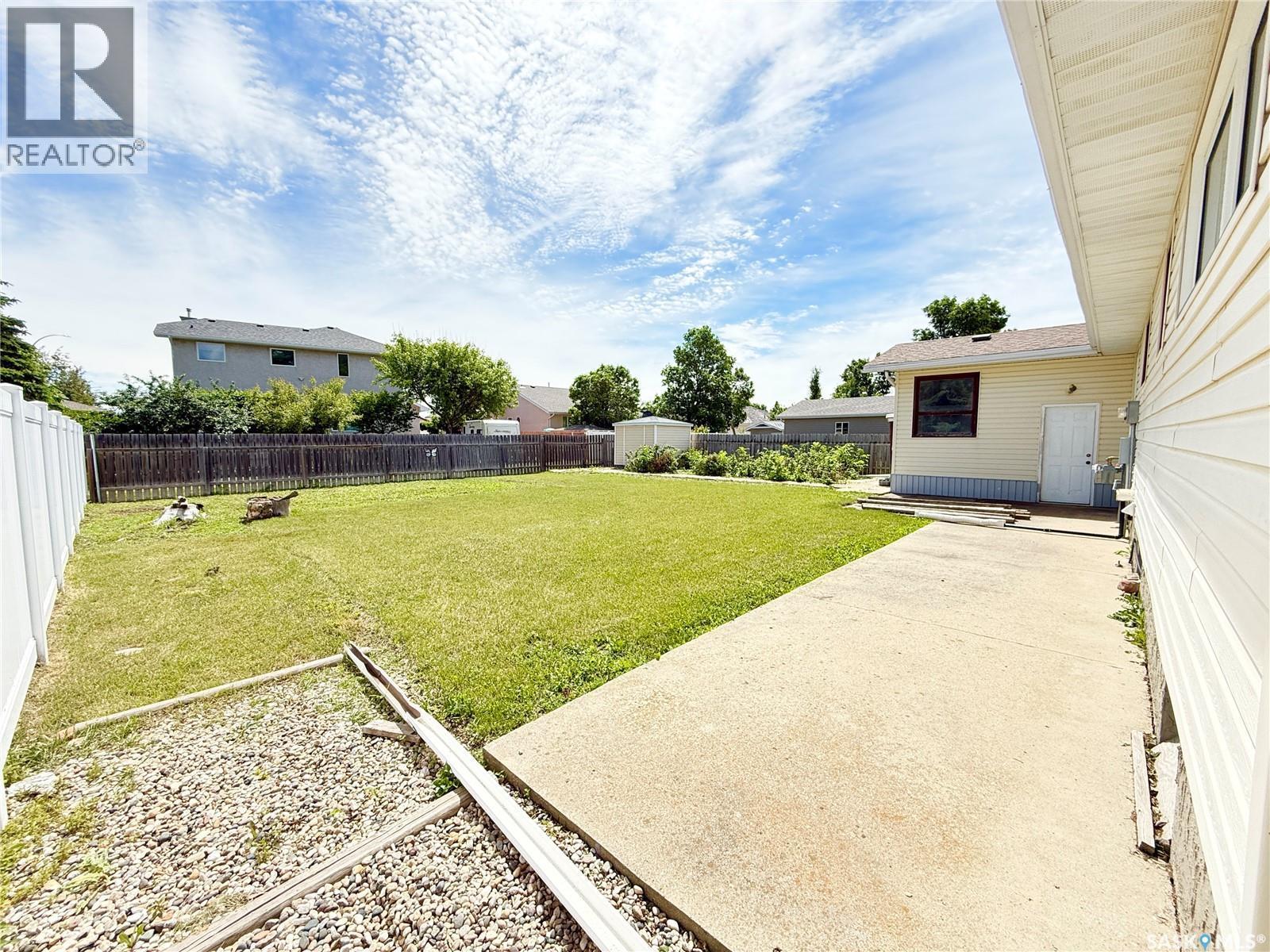 722 Washington Drive, Weyburn, SK