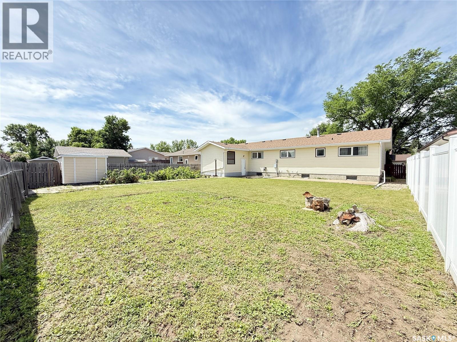 722 Washington Drive, Weyburn, SK