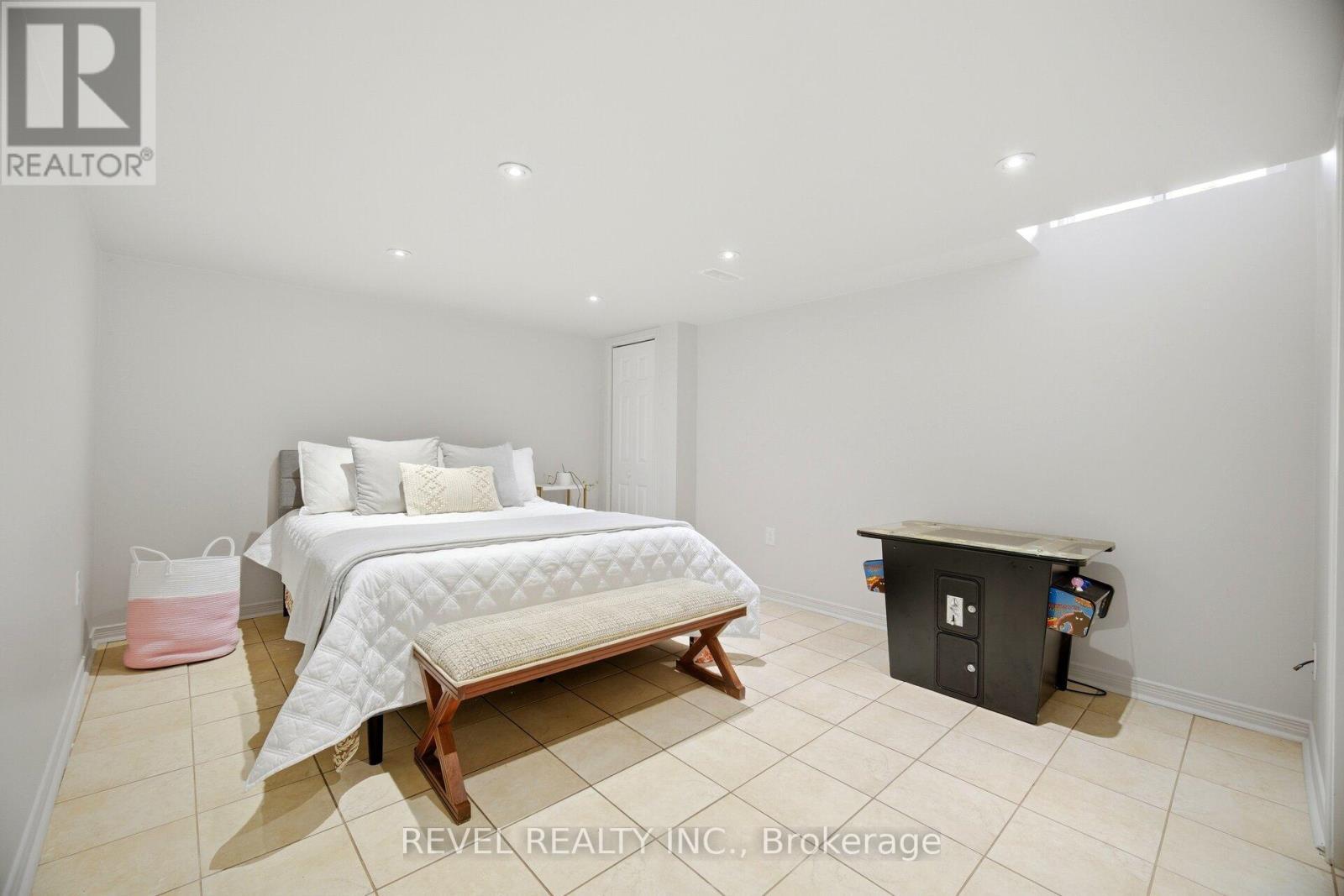 835 Chambers Place, Milton, ON