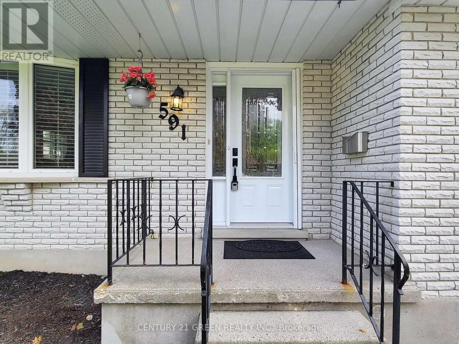591 Dogwood Lane, Waterloo, ON