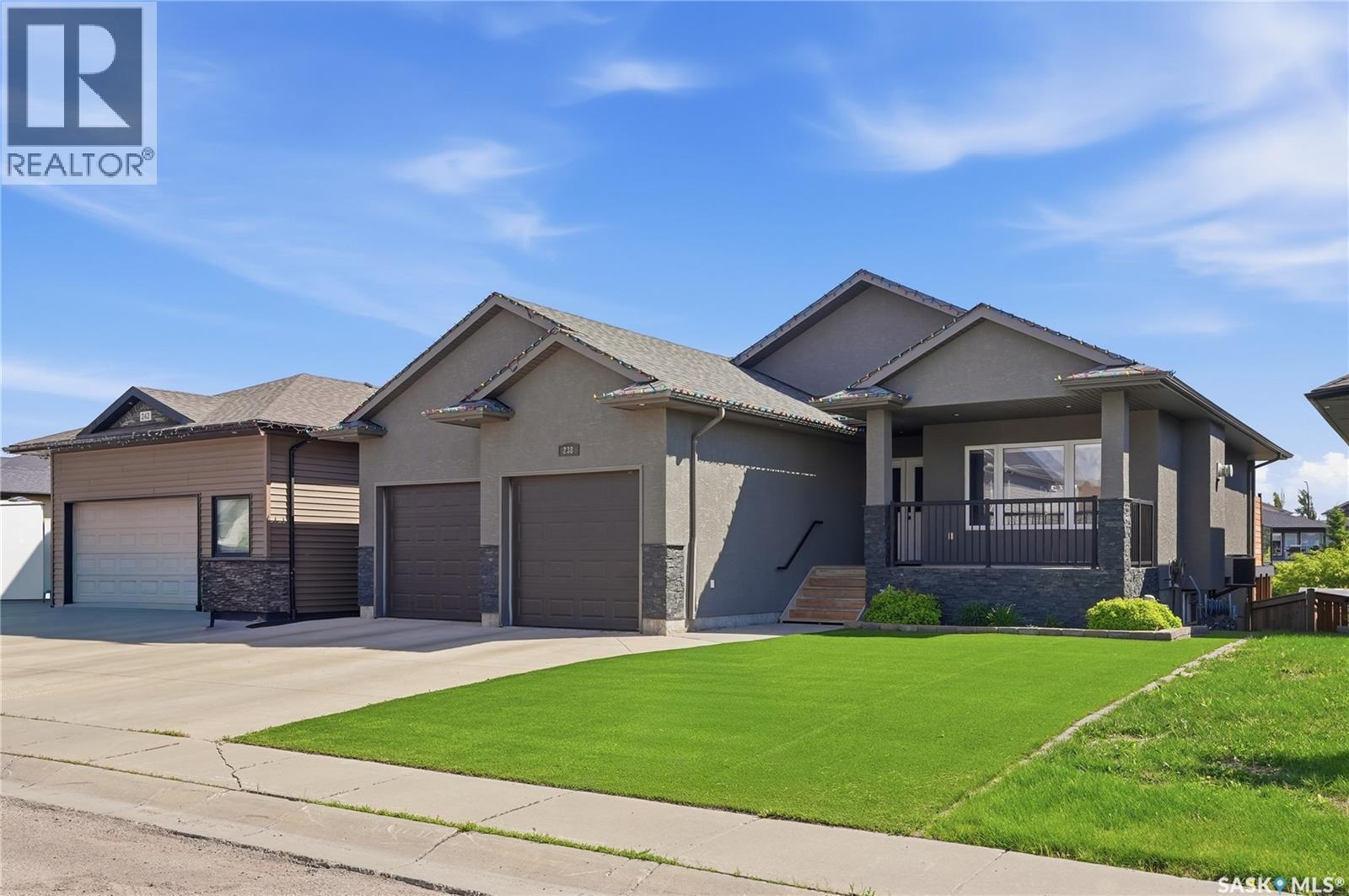 238 Greenfield Crescent, Saskatoon, SK