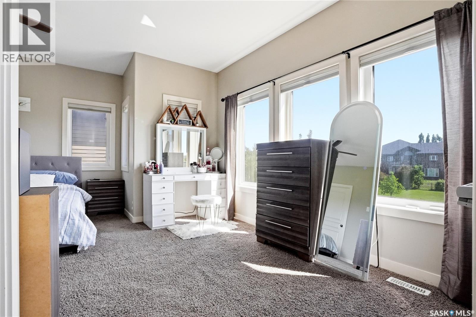 238 Greenfield Crescent, Saskatoon, SK