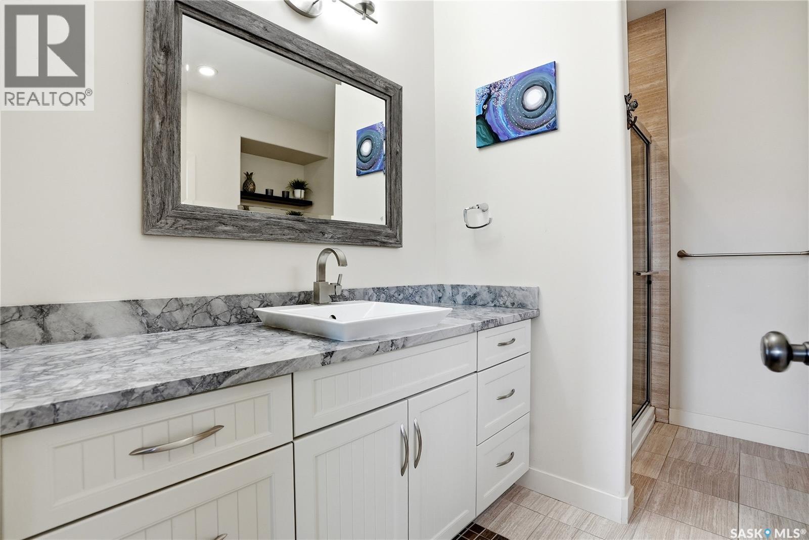 238 Greenfield Crescent, Saskatoon, SK