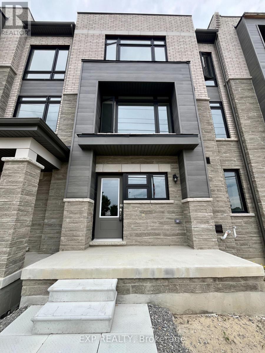 116 Blick Crescent, Aurora, ON