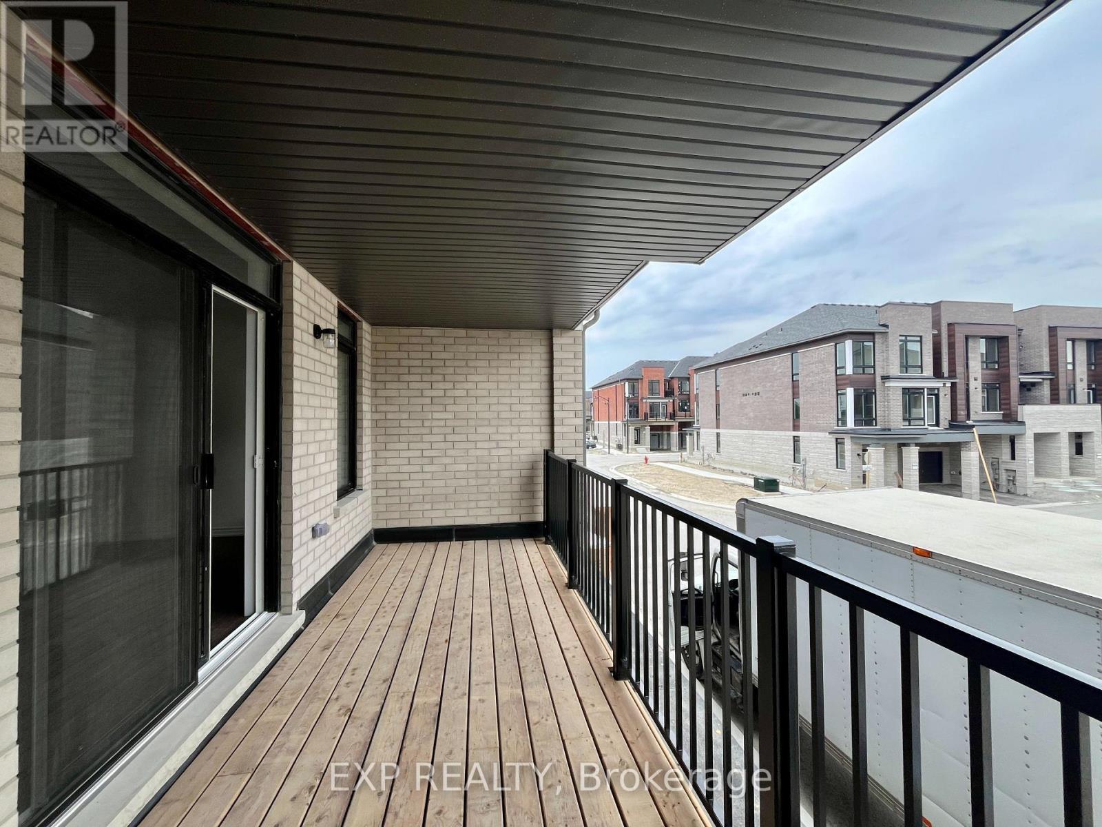 116 Blick Crescent, Aurora, ON
