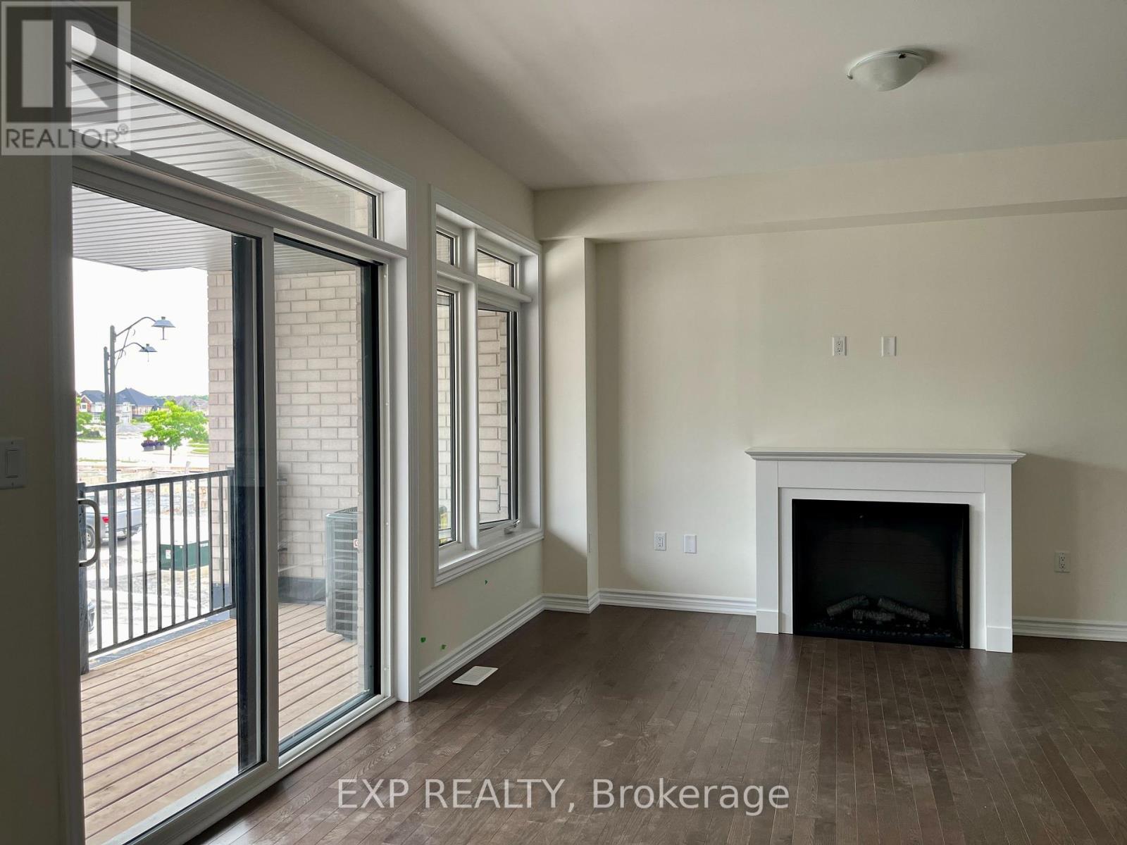 116 Blick Crescent, Aurora, ON