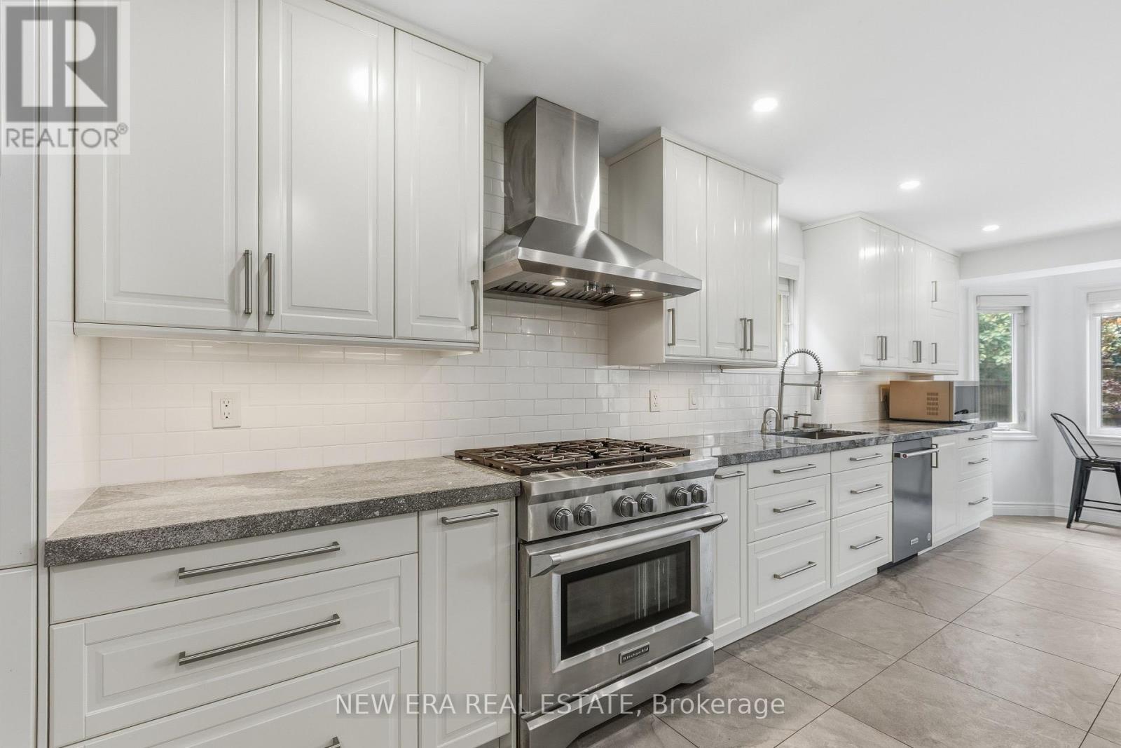 67 Chilmar Crescent, Vaughan, ON