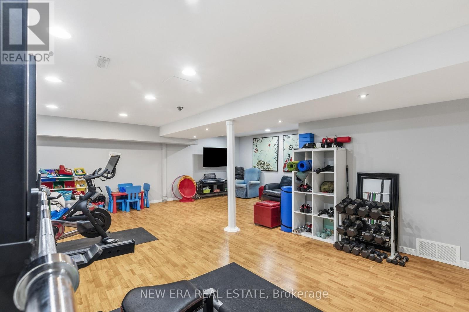 67 Chilmar Crescent, Vaughan, ON