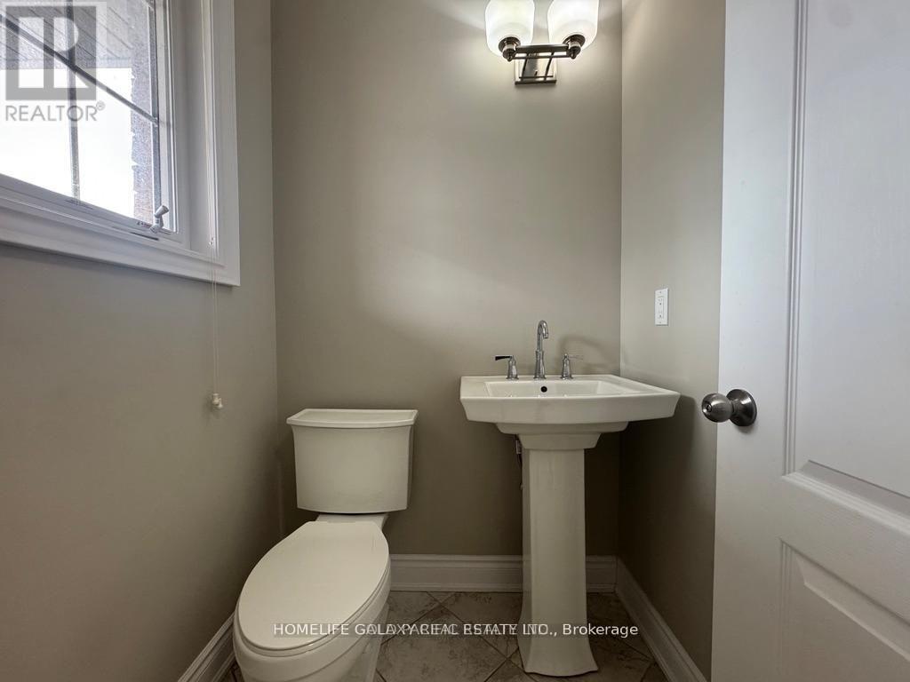 86 Nathan Crescent, Barrie, ON