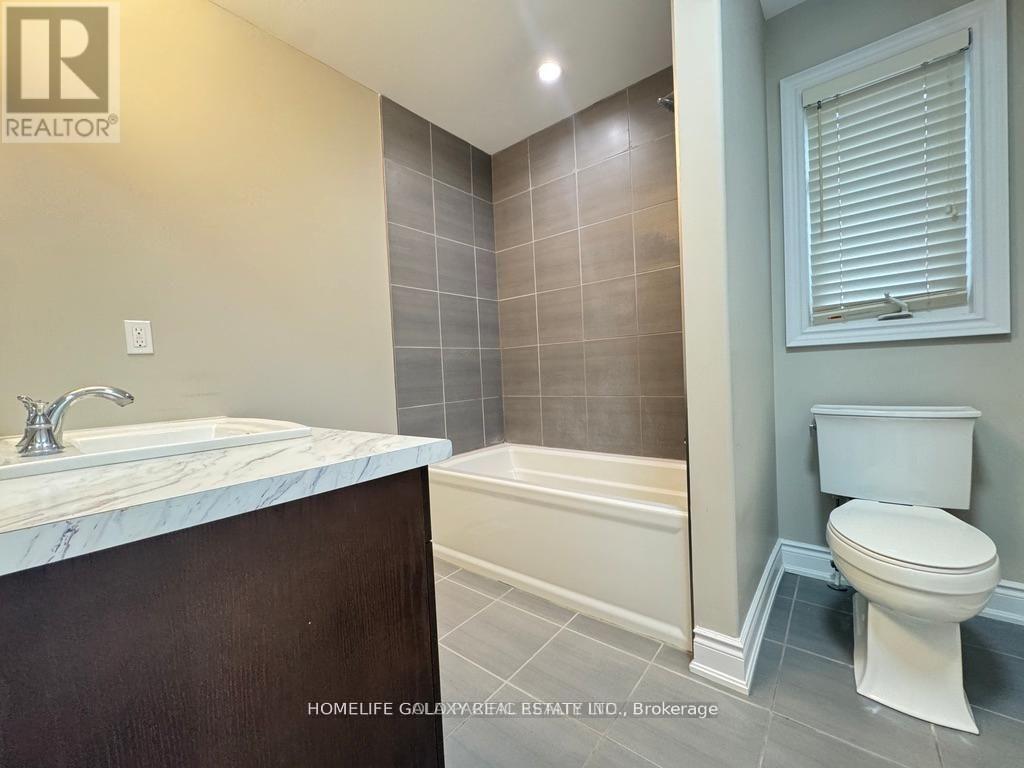 86 Nathan Crescent, Barrie, ON
