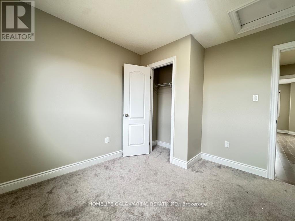 86 Nathan Crescent, Barrie, ON