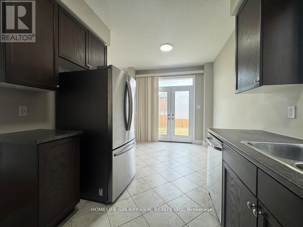 86 Nathan Crescent, Barrie, ON