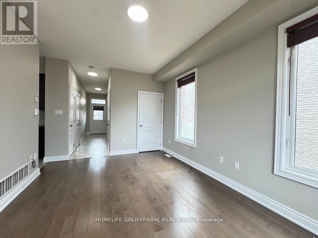 86 Nathan Crescent, Barrie, ON