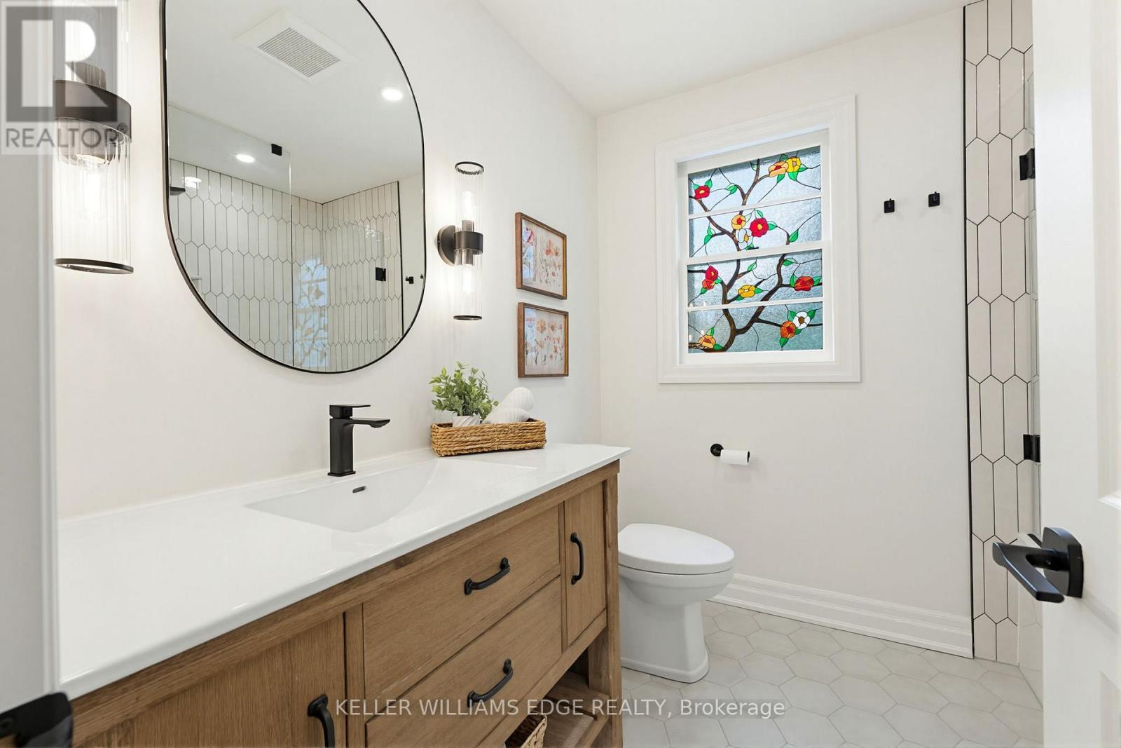 586 Woodland Avenue, Burlington, ON